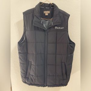 Mens LARGE Ariat Puffer Vest Black